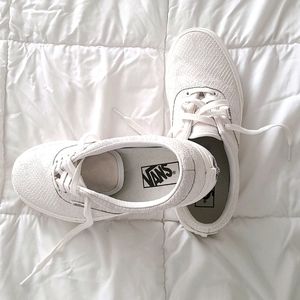 WHITE LEATHER VANS